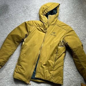 Arc’teryx Atom Heavyweight Hoody size small